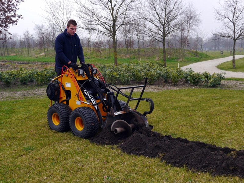 Мини-погрузчик для дачи