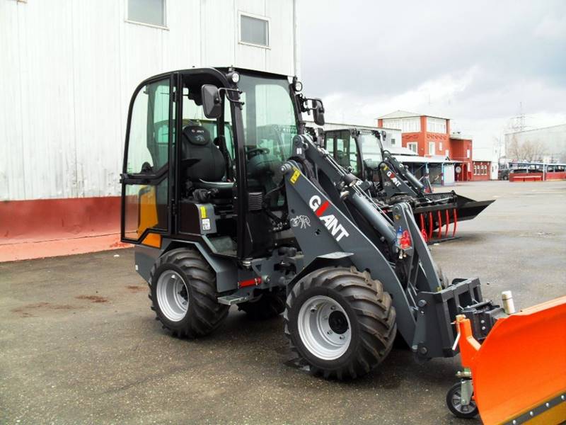 Мини-погрузчики GiANT: характеристики и аналоги